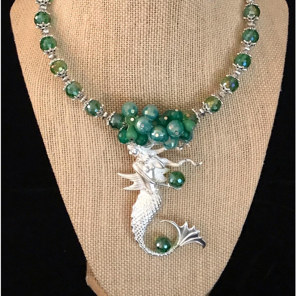 Custom Made Memory Wire Necklaces - Picture 10 of 11